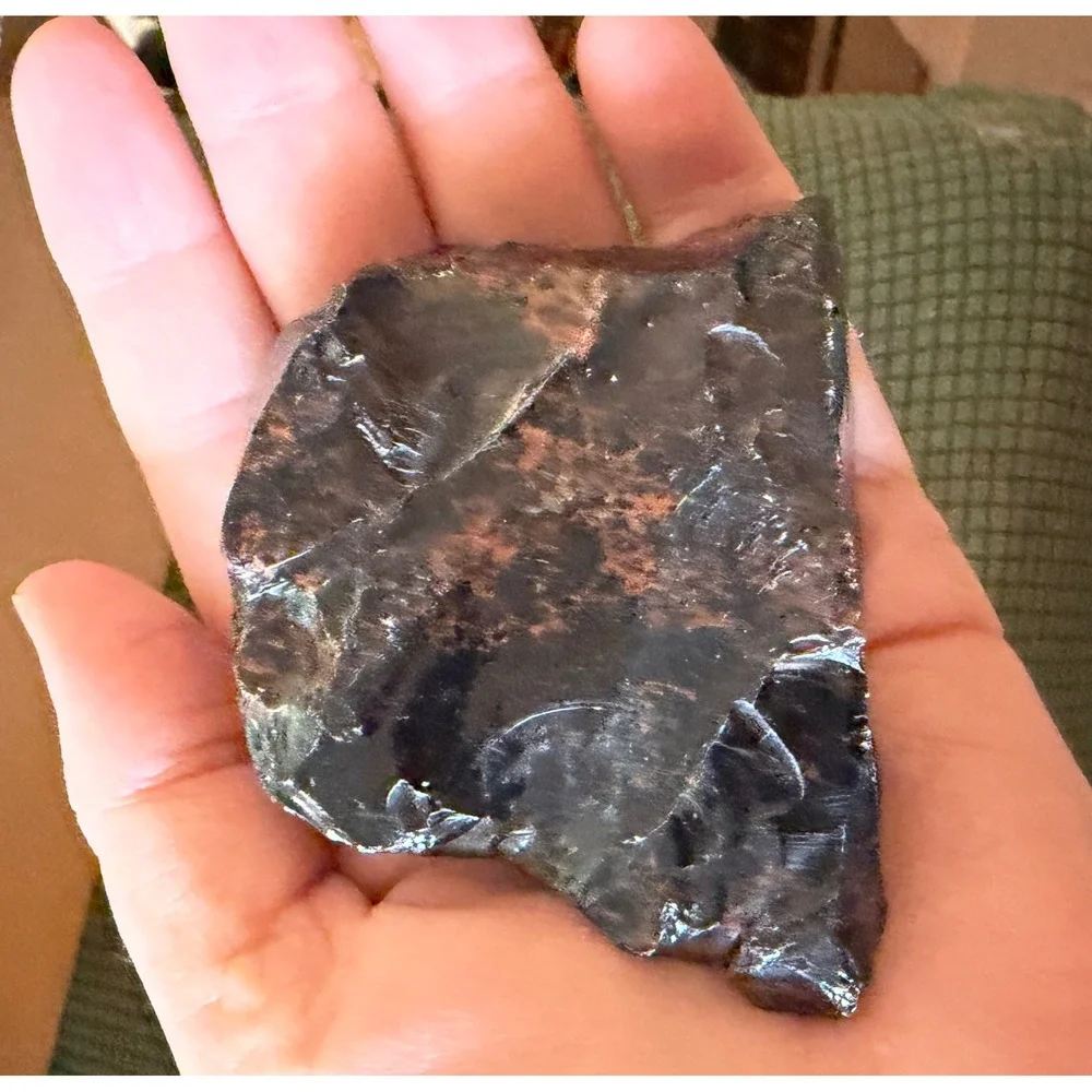Mahogany Obsidian Raw Stone Unisex OS Black Red Excellent Volcanic Slab